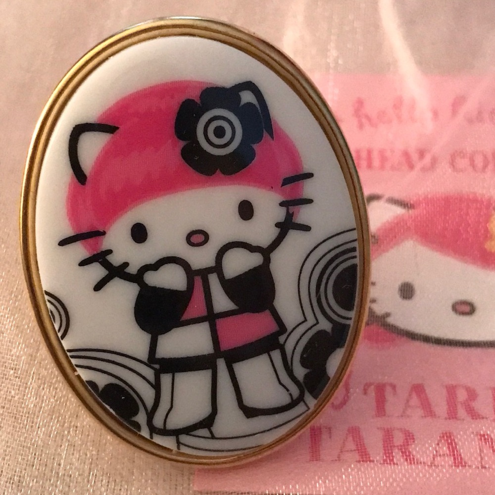 NWT Tarina Tarantino Pink Head Ring NEW